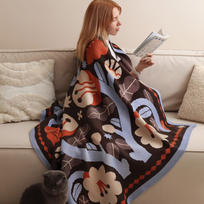 Cocoa Bloom Throw